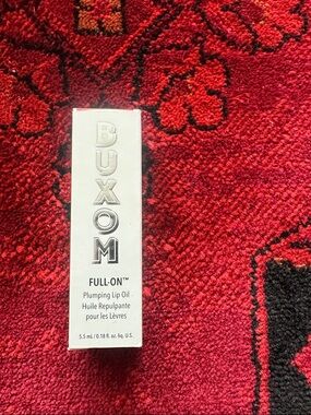 New Buxom Full-On Plumping Lip Oil - cherry flip